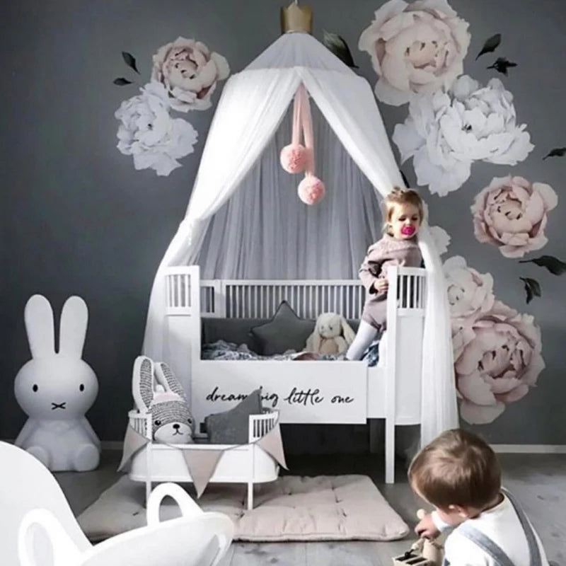 Baby Frenzy Pompom Garland