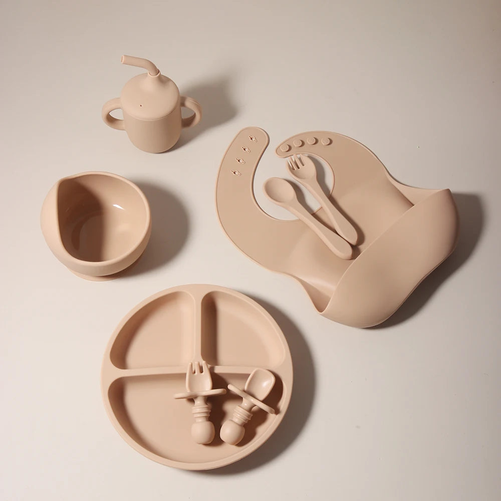 8pcs silicone baby feeding set