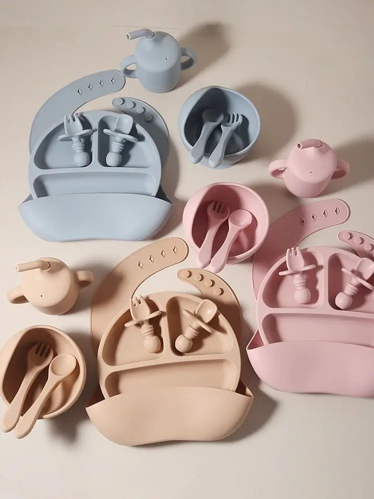 8pcs silicone baby feeding set