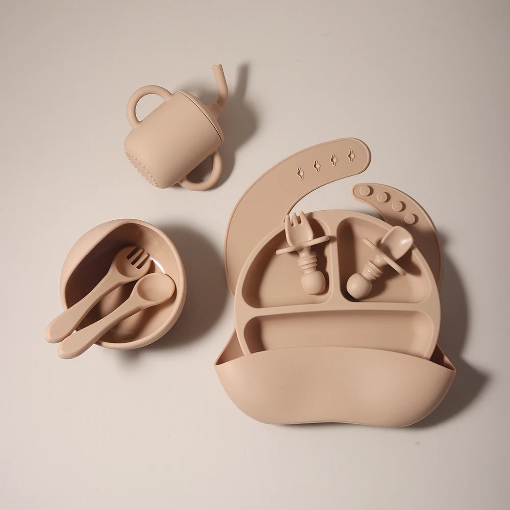 8pcs silicone baby feeding set