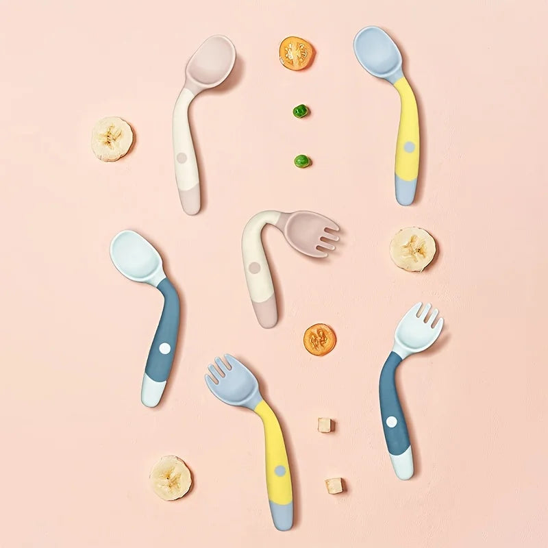 Soft and flexible baby feeding spoon se
