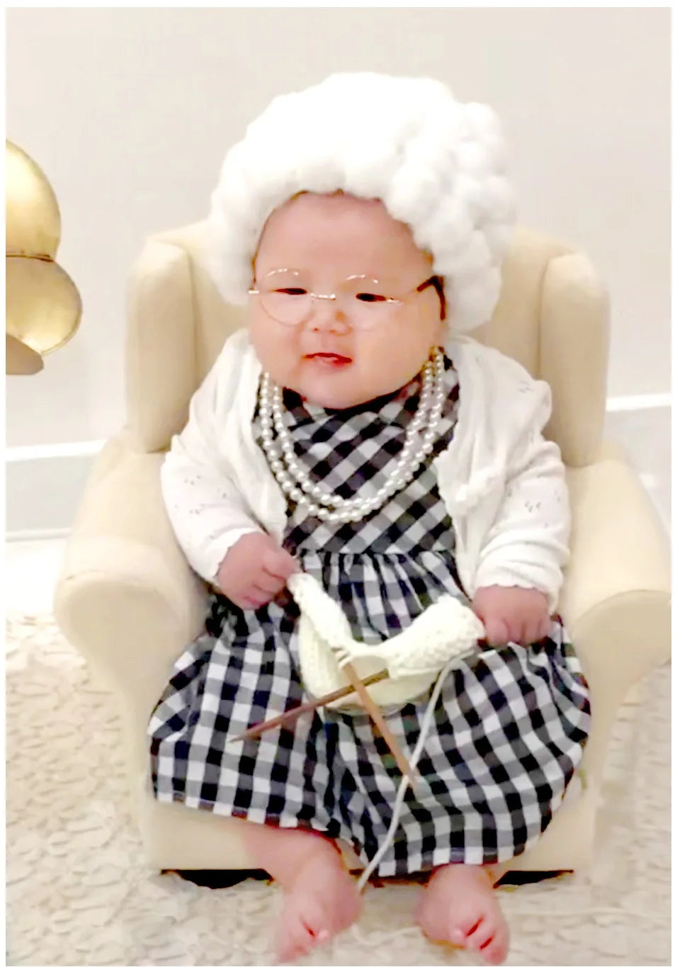 Newborn Grandmother Photo Shoot Outfit
