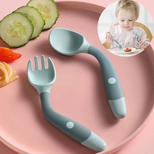 Soft and flexible baby feeding spoon se