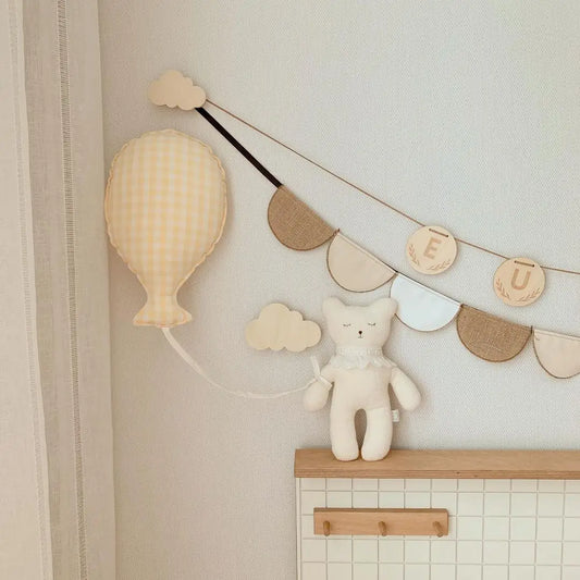 Plaid Balloon Shape Wall Pillow Decoration
